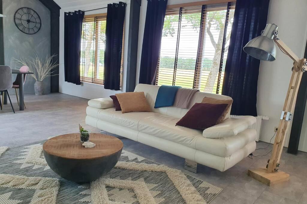 Vrijstaand / Landelijk Appartement Met Uitzicht! De Wijk Extérieur photo